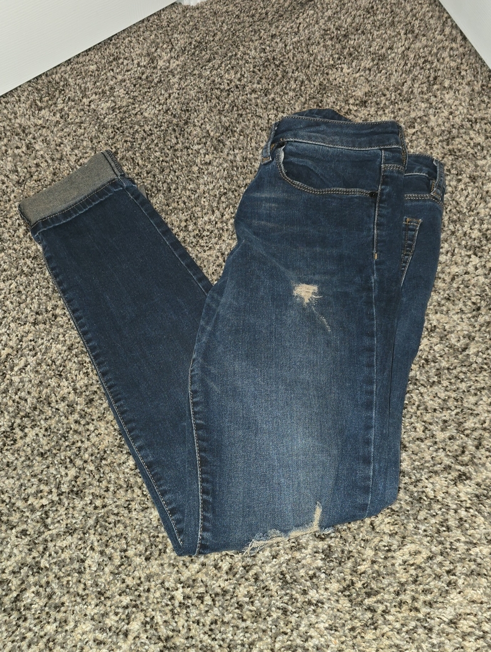 Bullhead Women's Dark Blue Distressed Skinny Jeans